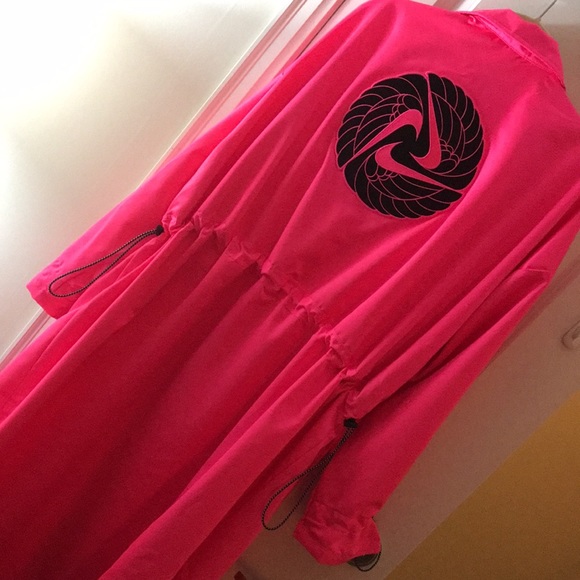 💕 Nike Pink Oversized Jacket Size L NWT 💕 - Picture 6 of 10
